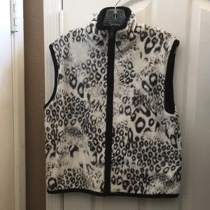 FINAL MARKDOWN Ladies’ Lisa Reversible Zip-front Vest (Bust ≈ 41-1/2”)